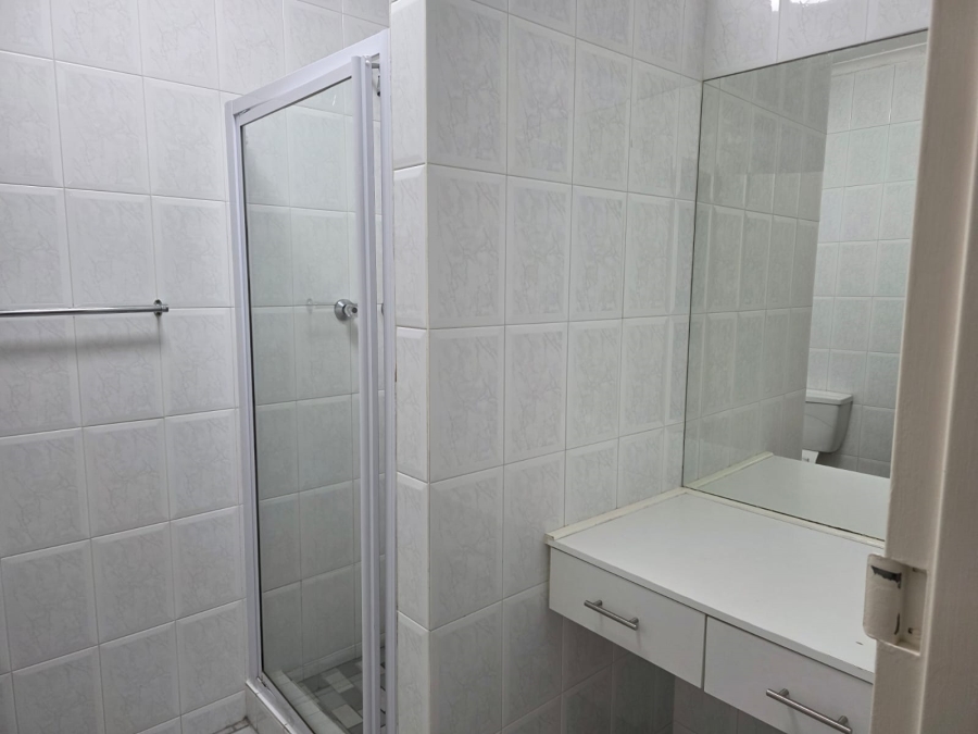 To Let 3 Bedroom Property for Rent in Strand North Western Cape